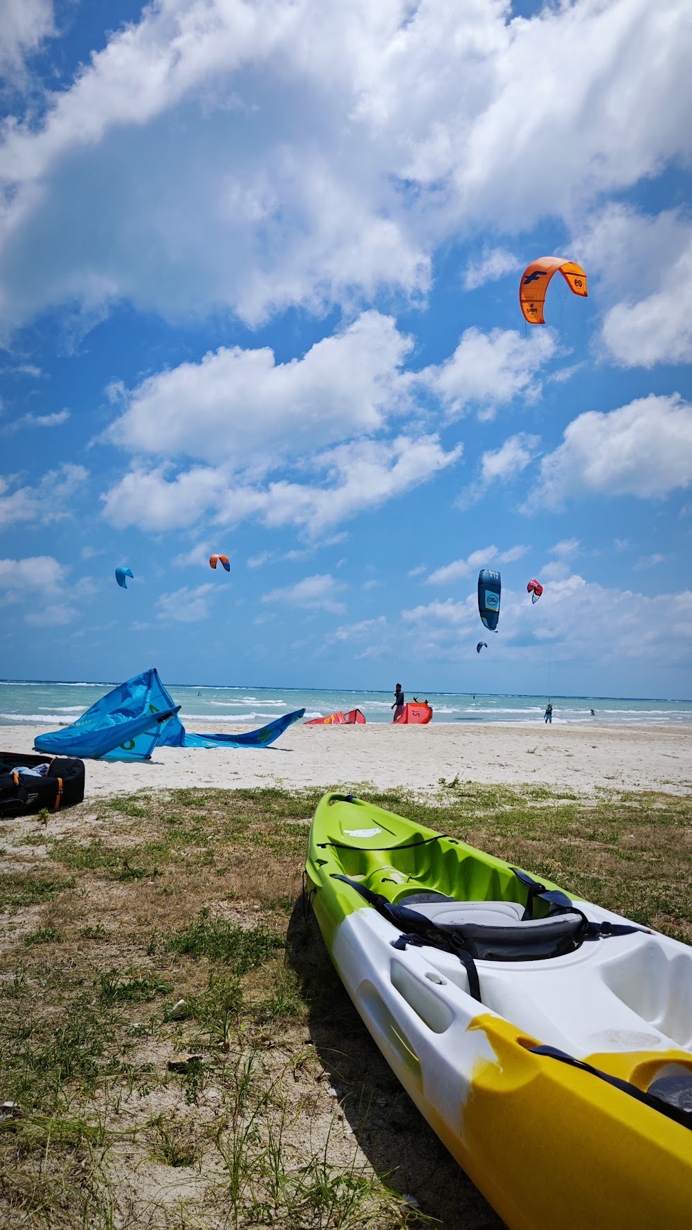 Mahalo Kiteschool – Kitesurfing School in Samui