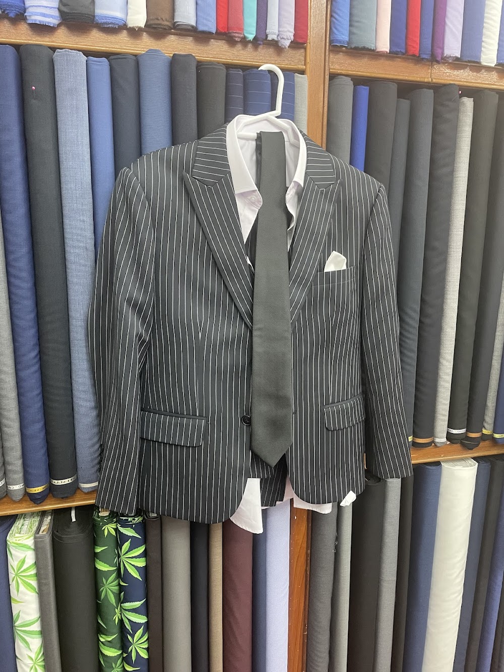 Moda Classic Suits International