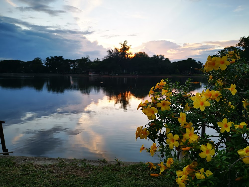 Nhong Krathing Park