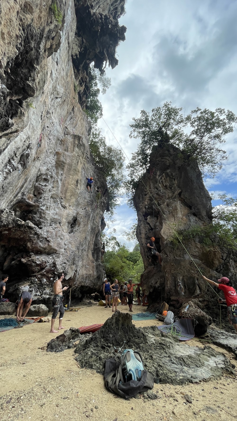 Shadow​rock​ Climbing