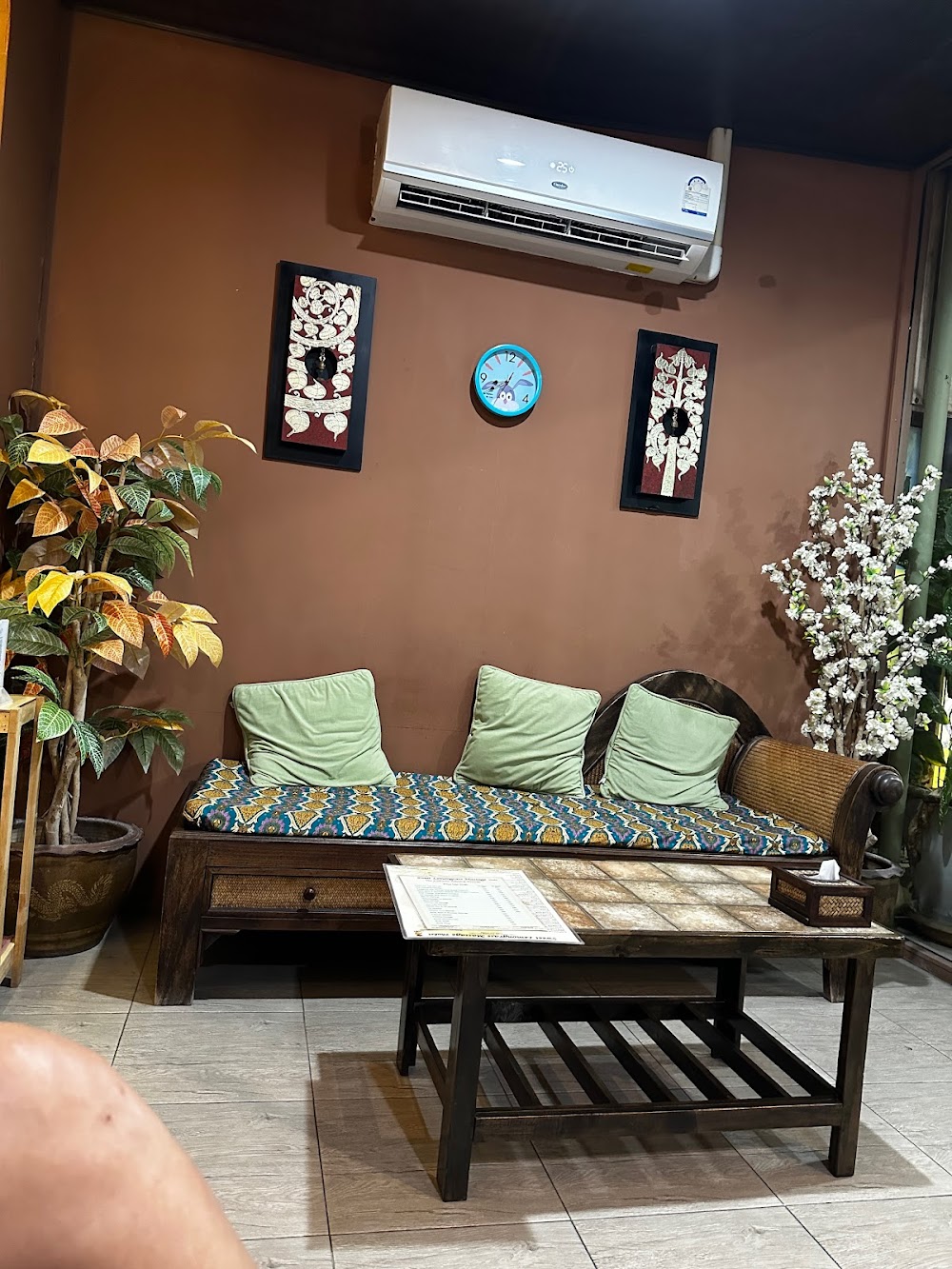 Sweet Lemongrass Massage 5