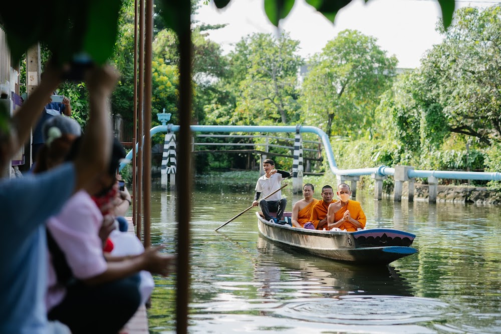 Talat Nam Song Khlong Wat Talingchan