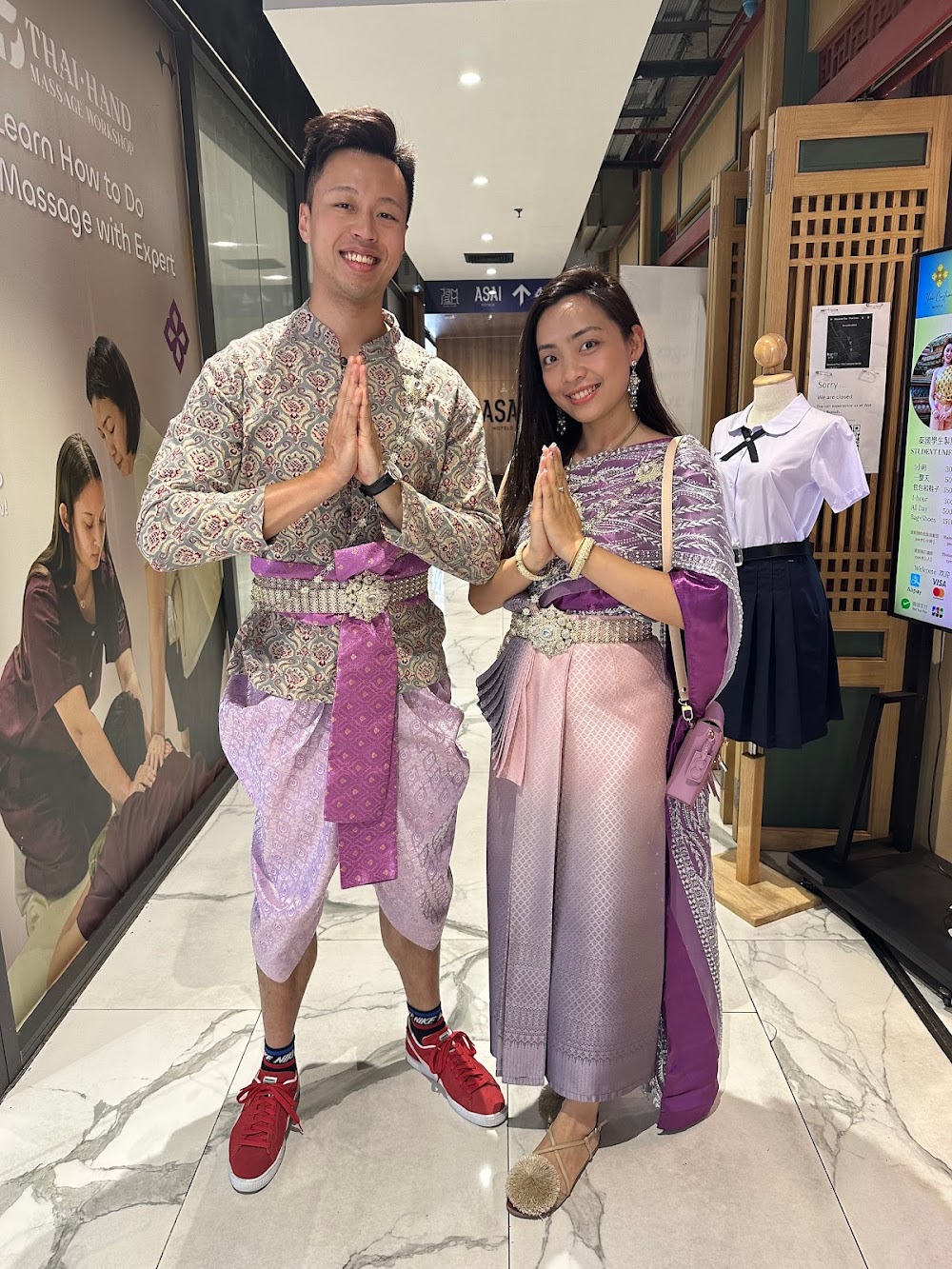 Traditional Thai Costume for rent