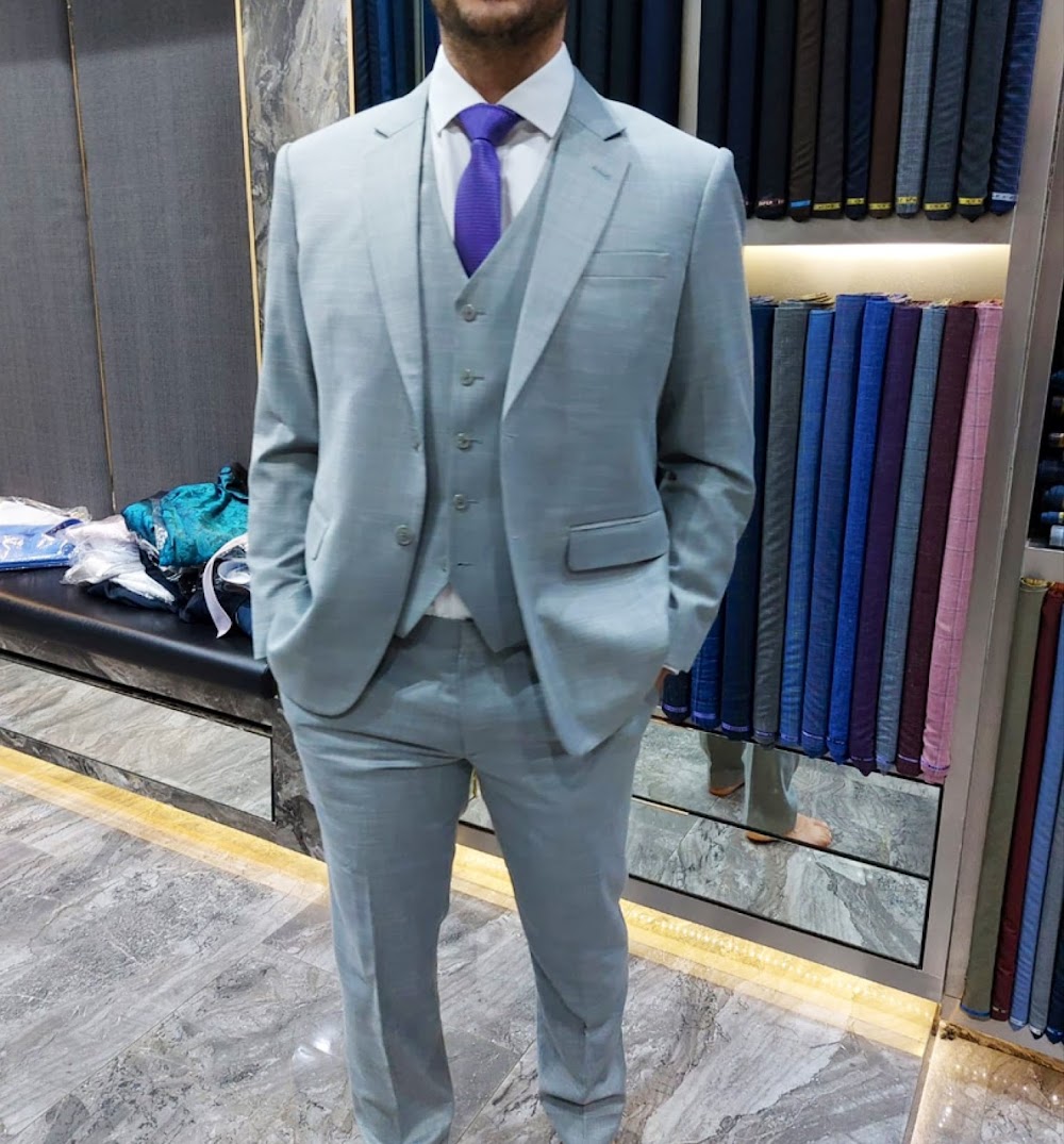 Universal Tailors