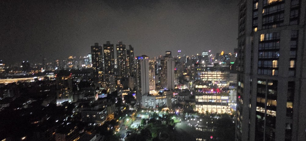Vanilla Sky Rooftop Bar