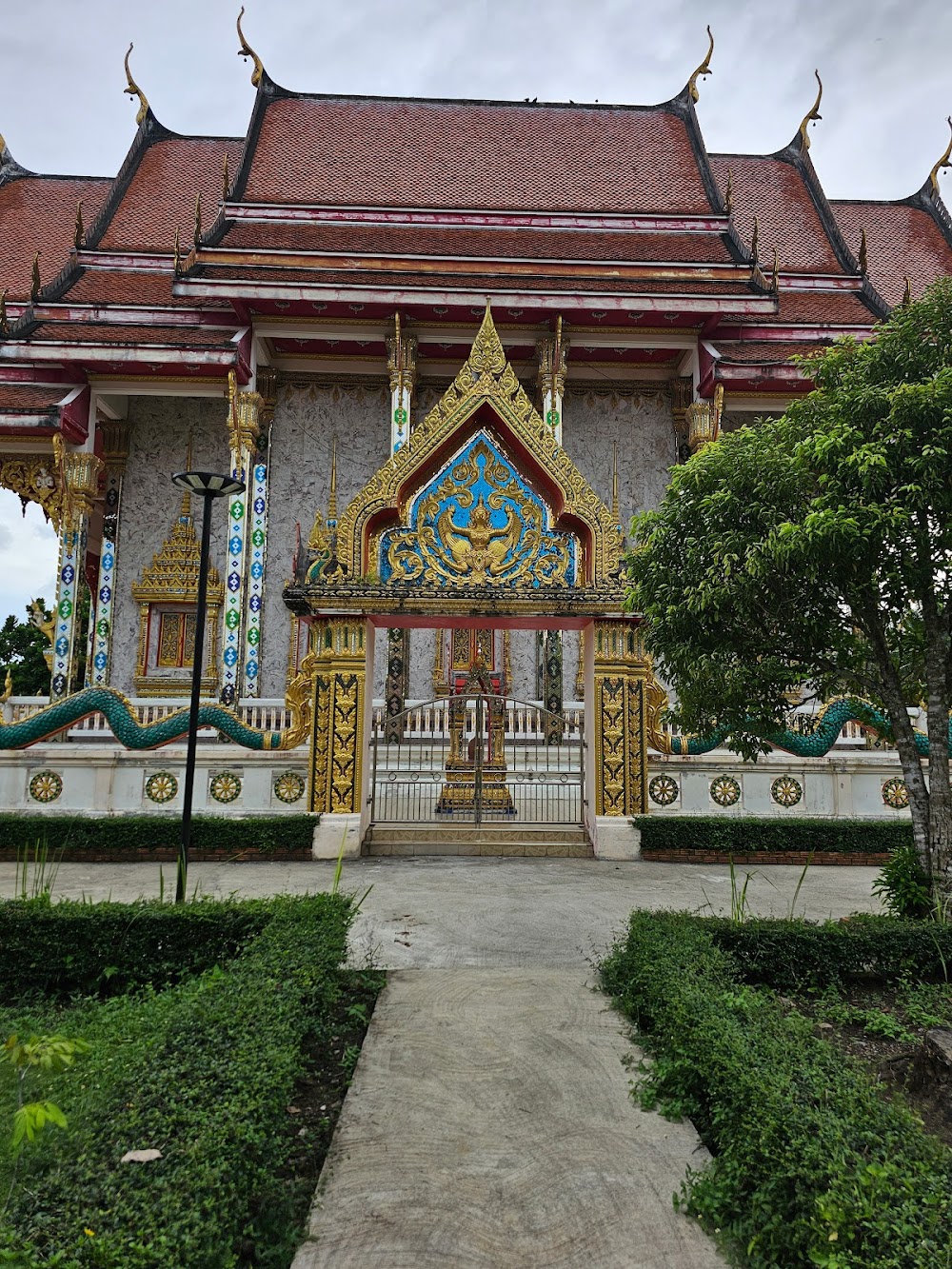 Wat Manee Sri Mahathat