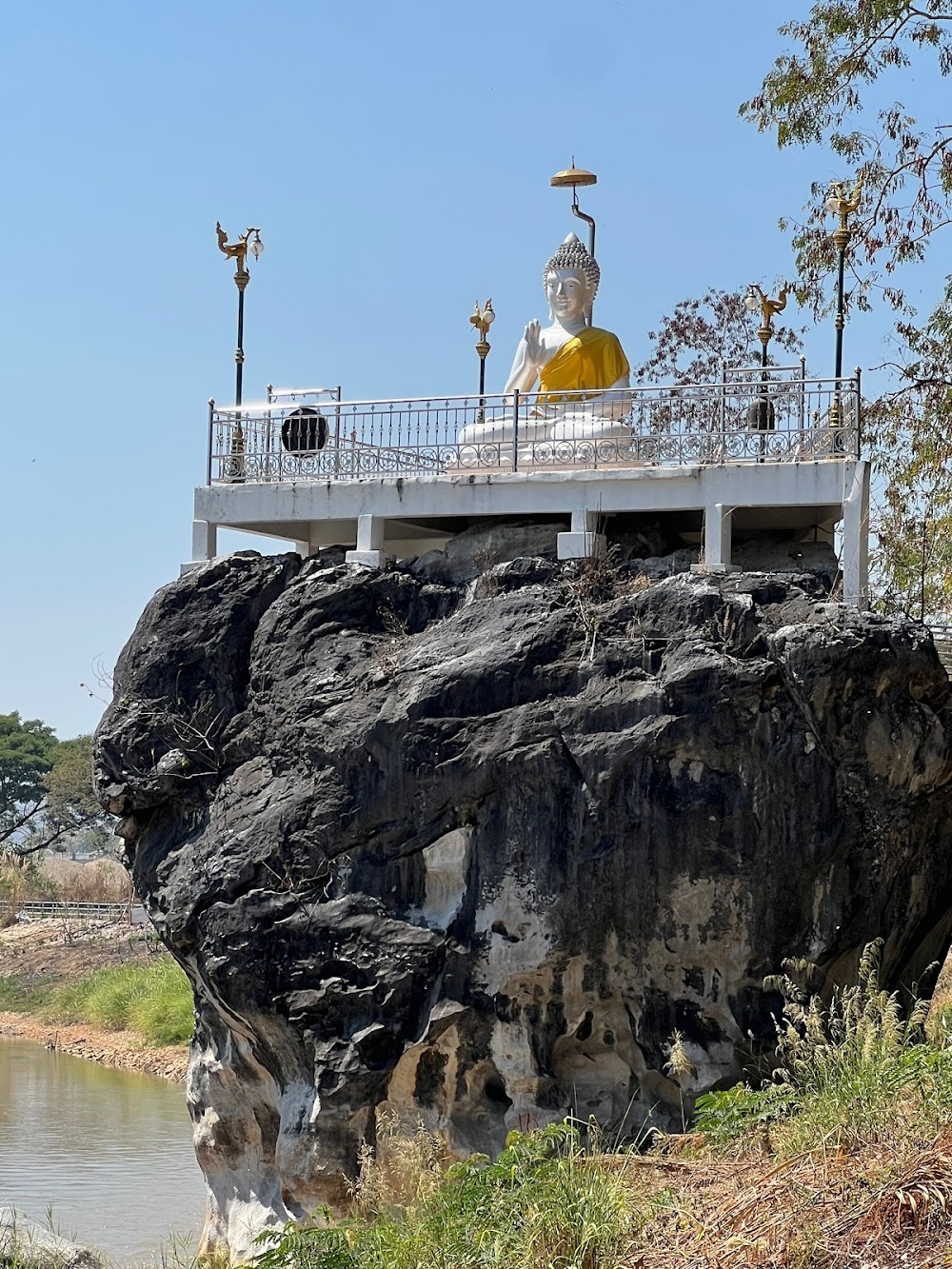 Wat Phu Tham Phra