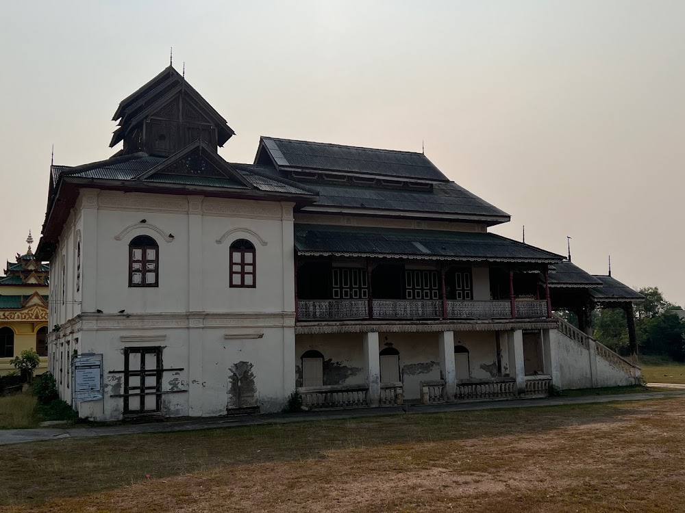 Wat Si Mongkhon (Wat Kong)