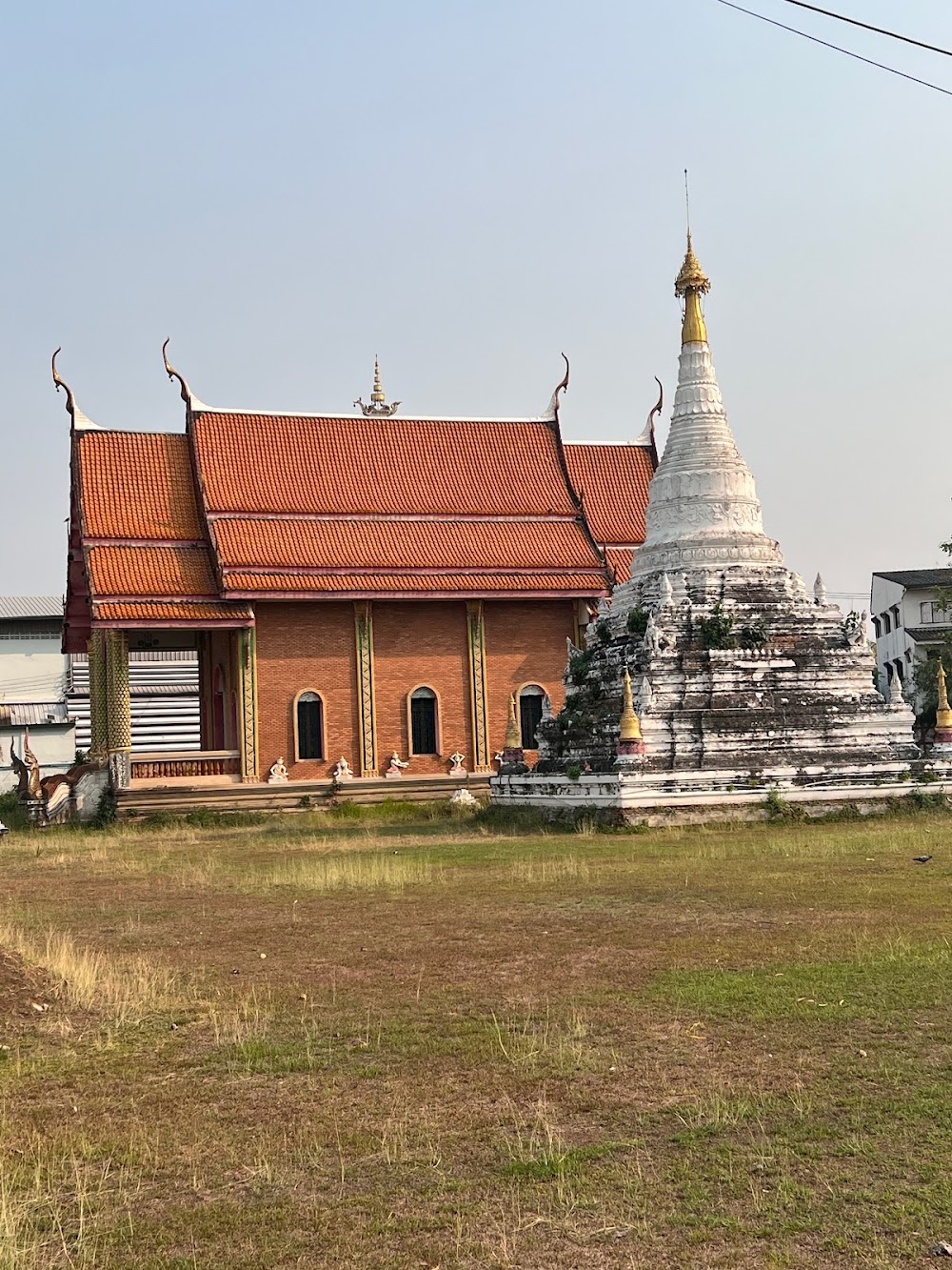 Wat Si Mongkhon (Wat Kong)