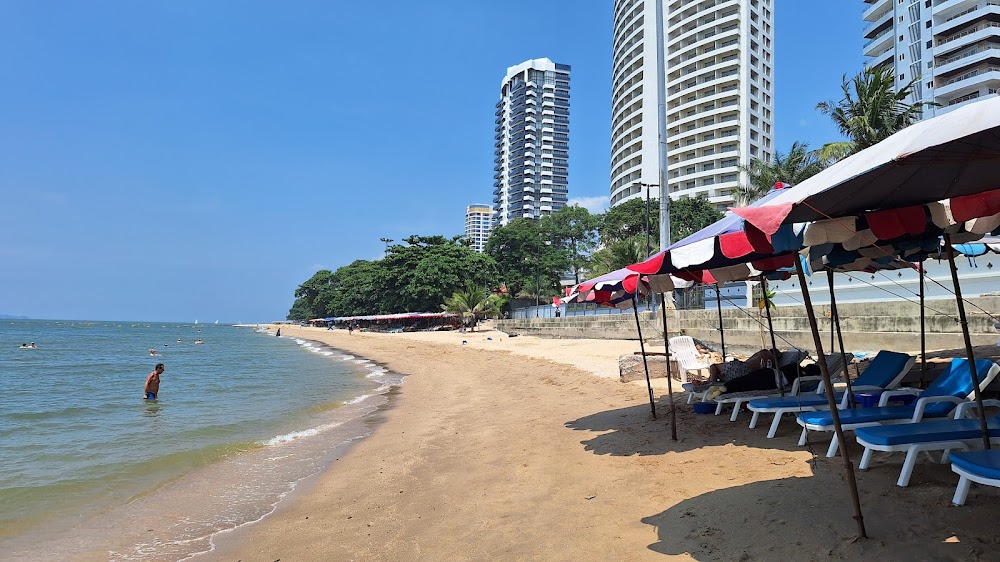 Yin Yom Beach