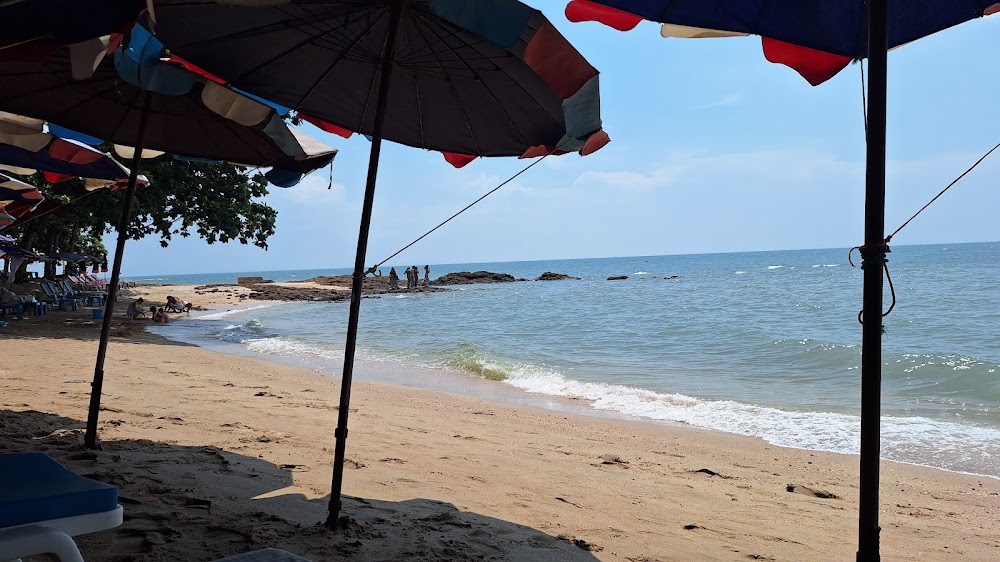 Yin Yom Beach